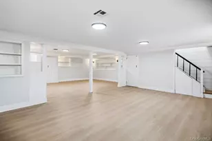 165 Livingston Ave, Babylon, NY 11702 - Photo 28