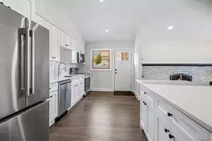165 Livingston Ave, Babylon, NY 11702 - Photo 14