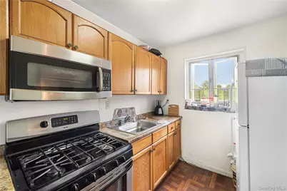 225-08 Stronghurst Avenue #Upper, Queens Village, NY 11427 - Photo 14