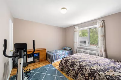 225-08 Stronghurst Avenue #Upper, Queens Village, NY 11427 - Photo 2