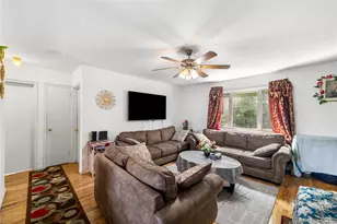 225-08 Stronghurst Ave, Queens Village, NY 11427 - Photo 12