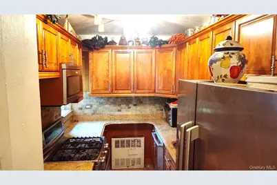 400 Cozine Avenue #1C, Brooklyn, NY 11207 - Photo 1