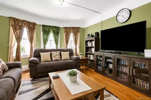 33 Manitou Ave, Poughkeepsie, NY 12601 - Photo 10