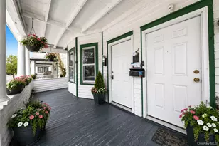 33 Manitou Ave, Poughkeepsie, NY 12601 - Photo 2