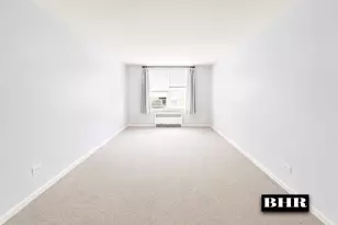 2461 E 29th St, Brooklyn, NY 11235 - Photo 2