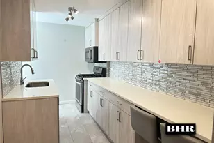 2461 E 29th St, Brooklyn, NY 11235 - Photo 4