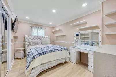 55 Prospect Avenue, Brentwood, NY 11717 - Photo 14