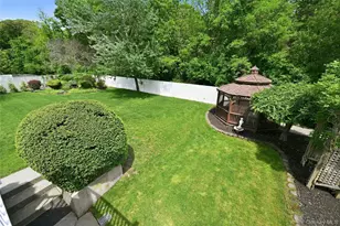 12 Phillips Ln, Lake Grove, NY 11755 - Photo 34