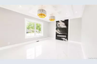 26 Kingston Avenue, Hicksville, NY 11801 - Photo 6