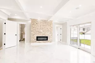26 Kingston Ave, Hicksville, NY 11801 - Photo 8