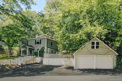 33 Port Washington Road, Sound Beach, NY 11789 - Photo 2