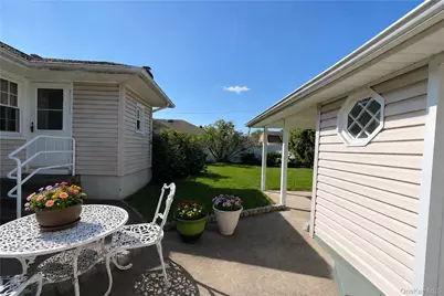 1108 McDonald Avenue, Wantagh, NY 11793 - Photo 24