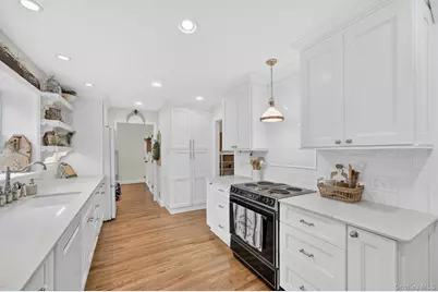 116 Chestnut Drive, New Windsor, NY 12553 - Photo 8