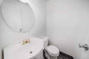140 Golf Ln, Medford, NY 11763 - Photo 12