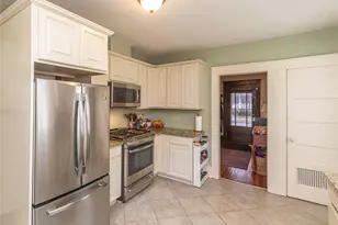 17 Streit Ave, Poughkeepsie, NY 12603 - Photo 8