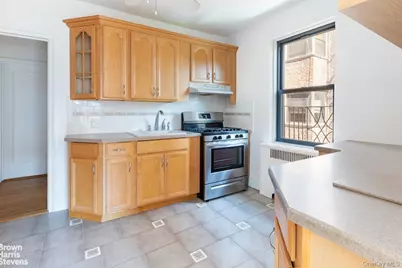 3215 Netherland Avenue #4E, Bronx, NY 10463 - Photo 10