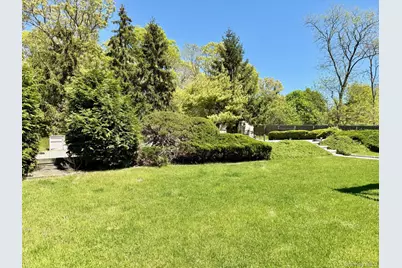 111 Fanning Avenue, Hampton Bays, NY 11946 - Photo 14