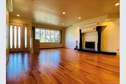 5 Eaton Road, Syosset, NY 11791 - Photo 6