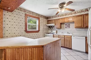 175 Candlewood Rd, Bay Shore, NY 11706 - Photo 8
