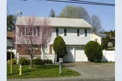 175 Candlewood Road, Bay Shore, NY 11706 - Photo 1