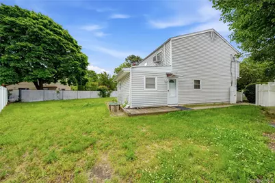 175 Candlewood Road, Bay Shore, NY 11706 - Photo 26