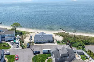 418 Bay 6th St, West Islip, NY 11795 - Photo 38
