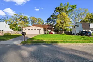 5 Imperial Dr, Selden, NY 11784 - Photo 2
