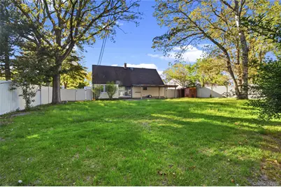 5 Imperial Drive, Selden, NY 11784 - Photo 24
