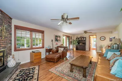 40 Hanson Lane, New Rochelle, NY 10804 - Photo 12