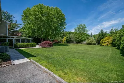 40 Hanson Lane, New Rochelle, NY 10804 - Photo 32