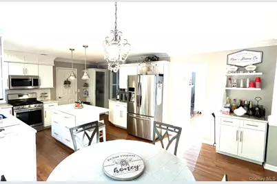 15 Silas Woods Road, Manorville, NY 11949 - Photo 6