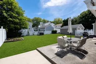 56 Dail St, New Hyde Park, NY 11040 - Photo 22