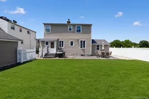 56 Dail St, New Hyde Park, NY 11040 - Photo 24