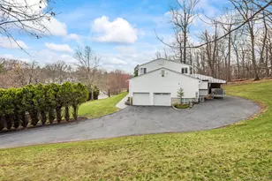 20 Algonquin Cir, Airmont, NY 10952 - Photo 42