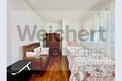 211 W 22nd, Huntington Station, NY 11746 - Photo 14