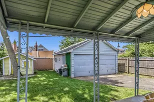 237 Rhodes Ave, Hempstead, NY 11550 - Photo 24