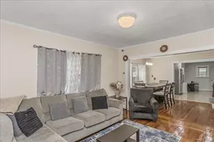 237 Rhodes Ave, Hempstead, NY 11550 - Photo 6
