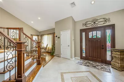 164 Pace Drive S, West Islip, NY 11795 - Photo 10