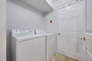 1153 Savoy Dr, Melville, NY 11747 - Photo 22