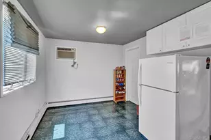 86 Paris Ct, West Islip, NY 11795 - Photo 26