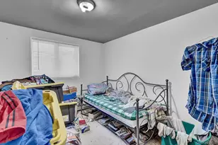 86 Paris Ct, West Islip, NY 11795 - Photo 24