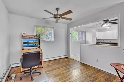 86 Paris Court, West Islip, NY 11795 - Photo 10