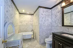20 Valley Dr, East Moriches, NY 11940 - Photo 10