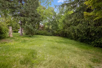 19 Lakeland Avenue, Mohegan Lake, NY 10547 - Photo 2