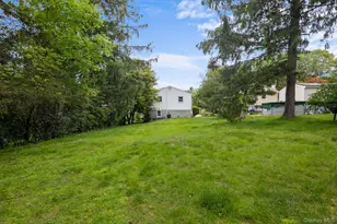 19 Lakeland Ave, Mohegan Lake, NY 10547 - Photo 4