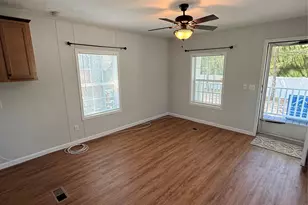 37 Hubbard Ave, Riverhead, NY 11901 - Photo 12