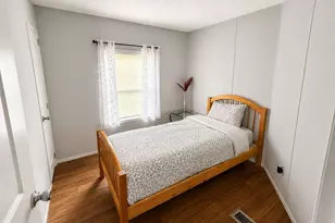 37 Hubbard Ave, Riverhead, NY 11901 - Photo 8