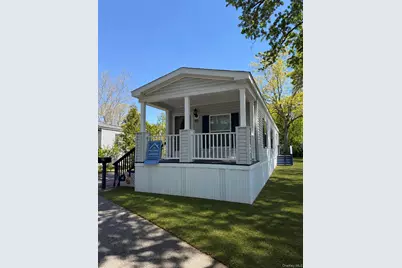 37 Hubbard Avenue #95, Riverhead, NY 11901 - Photo 1