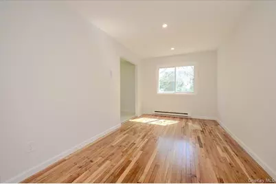 41-43 Evert Street, Huntington Station, NY 11746 - Photo 8