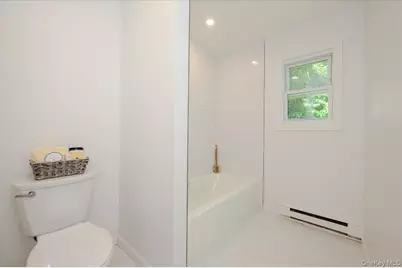 41-43 Evert Street, Huntington Station, NY 11746 - Photo 26